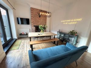 Photo 5- click for photo gallery